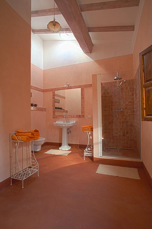 צ'רטאלדו Villa Humbourg מראה חיצוני תמונה