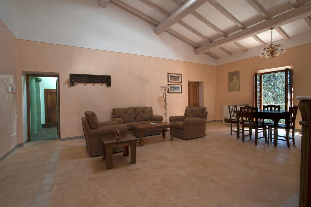 צ'רטאלדו Villa Humbourg מראה חיצוני תמונה