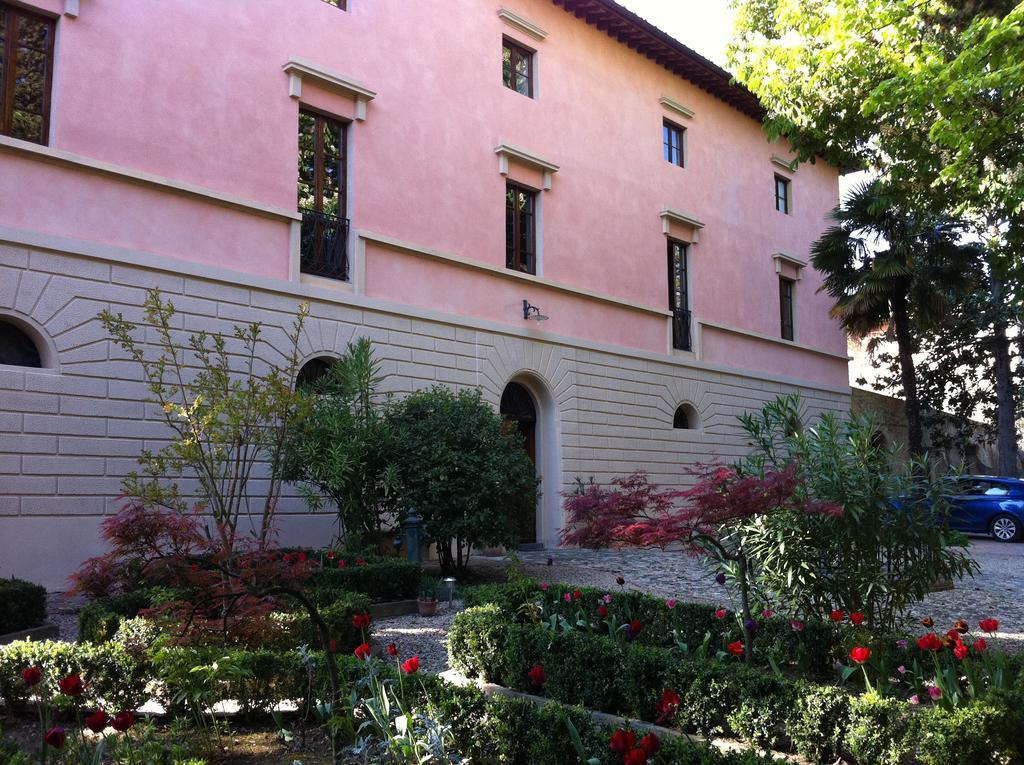 צ'רטאלדו Villa Humbourg מראה חיצוני תמונה